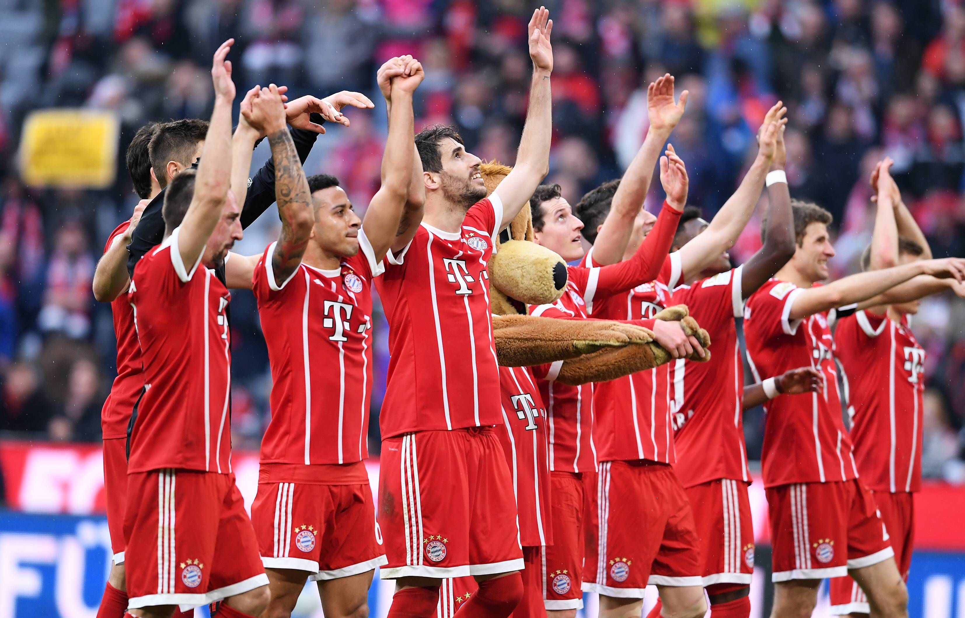 爱游戏-包含托特纳姆训练开放日，加时末段更衣室发声引欢呼，德甲在即，球队文化再被提及的词条